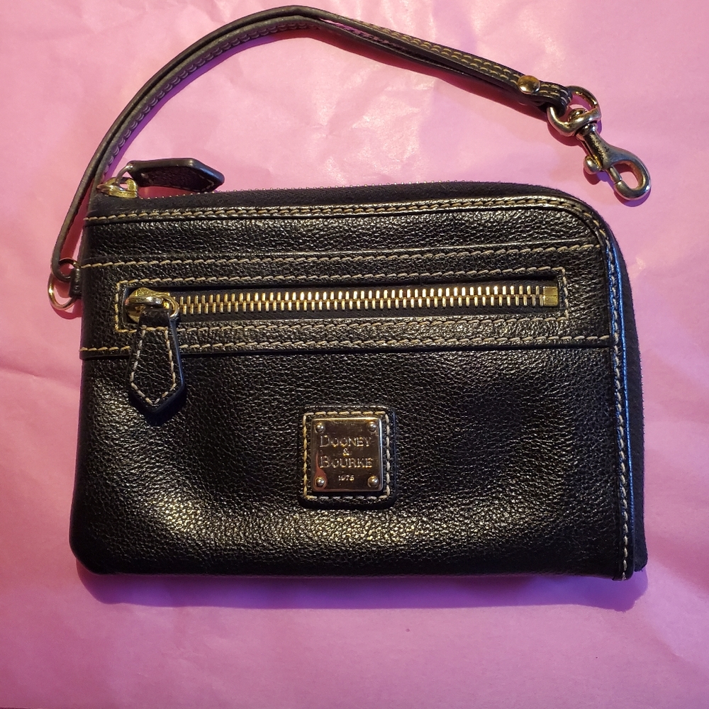 Dooney & Bourke Clutch Wallet
